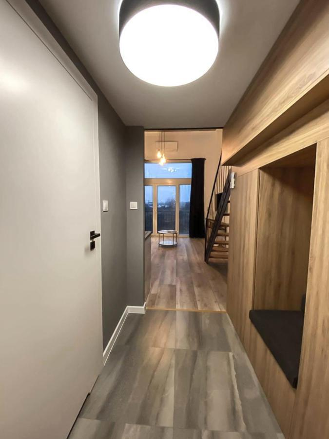 Airport Apartment فروتسواف المظهر الخارجي الصورة